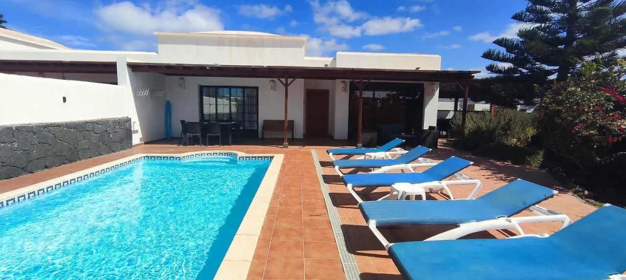 Villa Celeste Playa Blanca  0*, Playa Blanca (Lanzarote) Spain